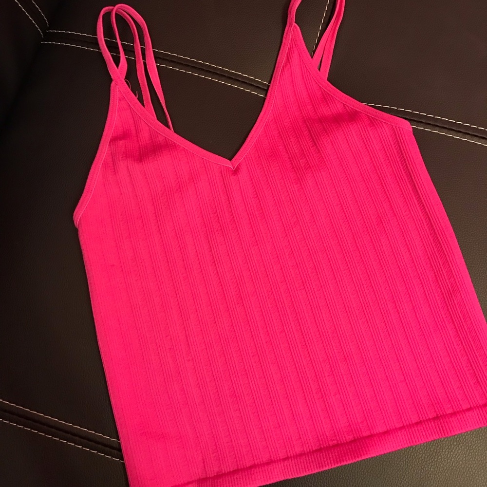 Cropped tank top 💕🌸💓